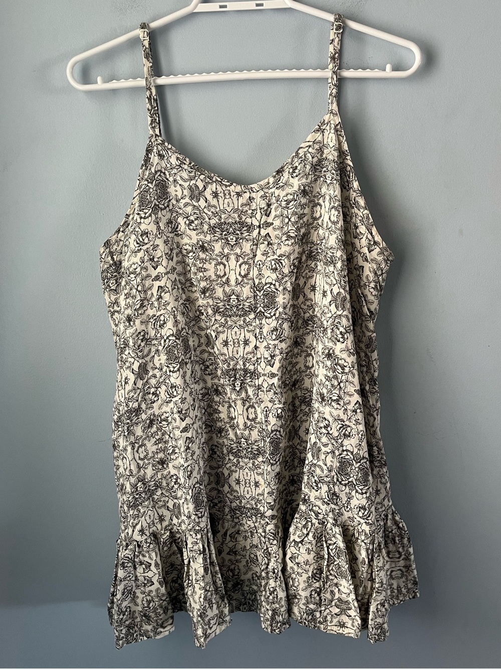 One By One Teaspoon Black & White Floral Flowy Ruffle-Hem Mini Dress Size M